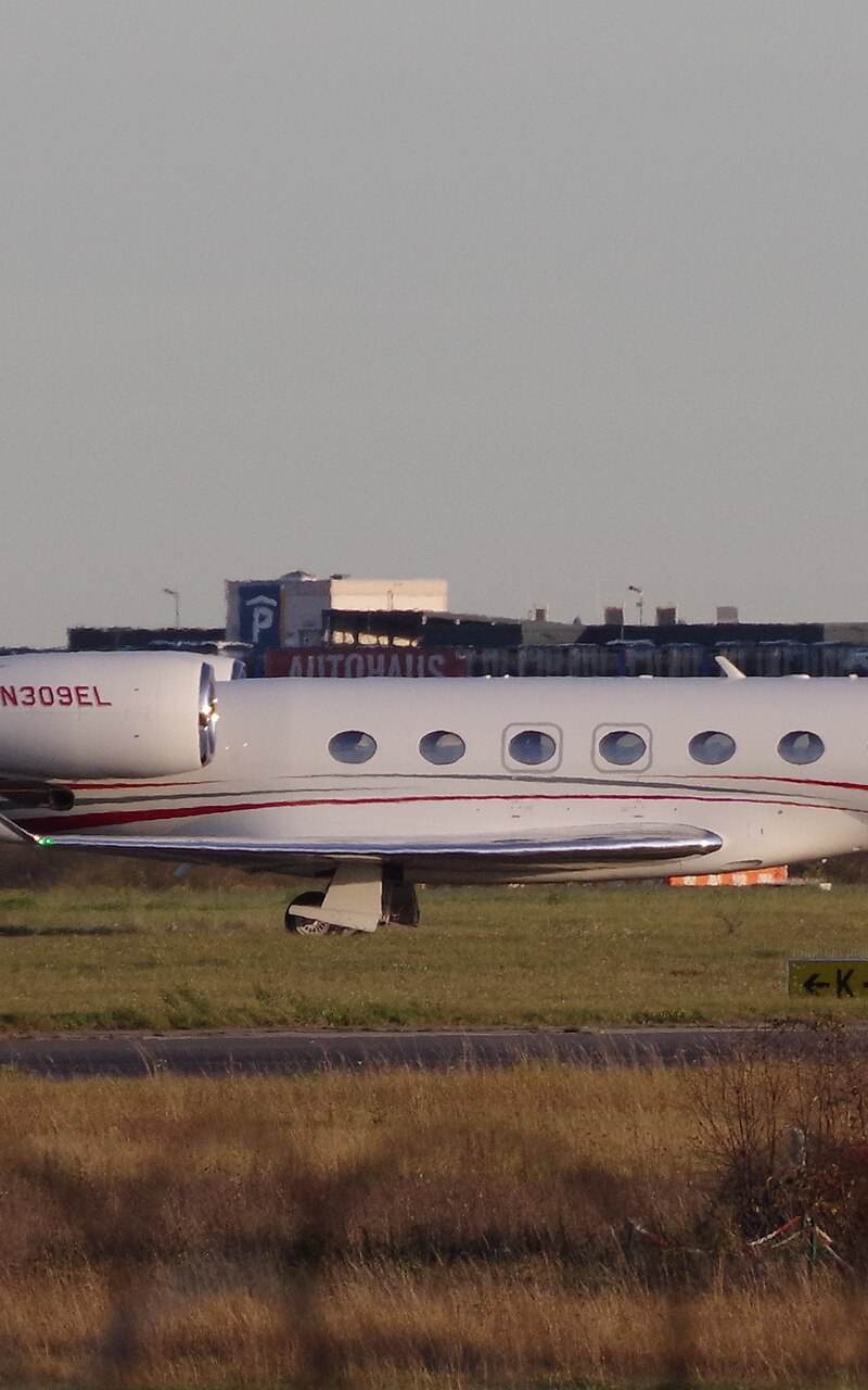 N309EL - Business jet