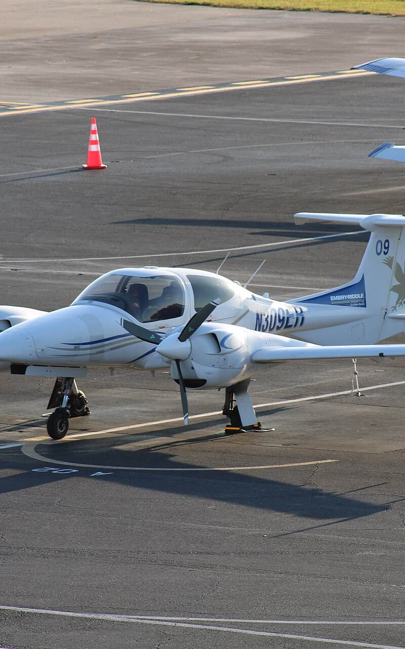 N309ER - Diamond