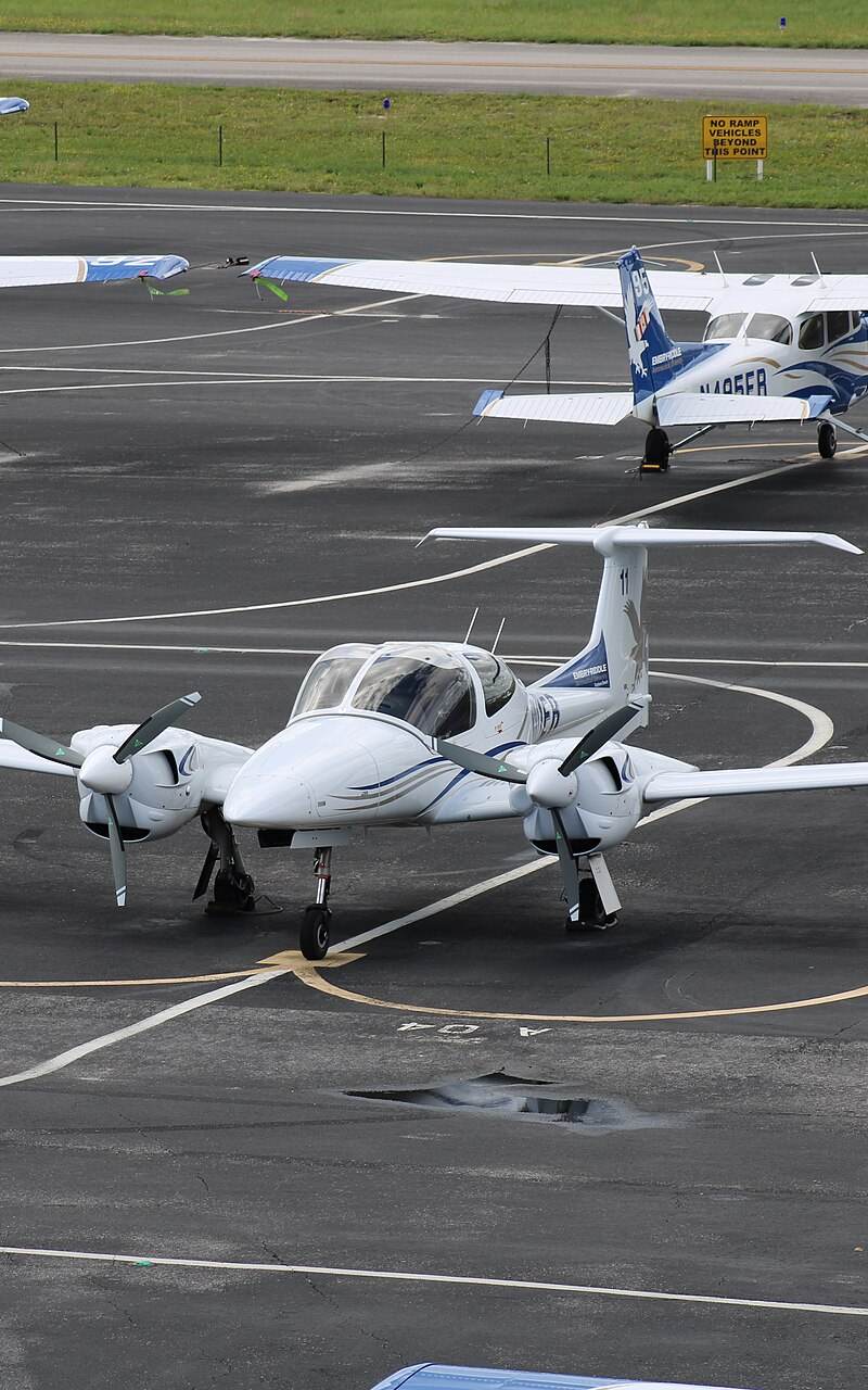 N311ER - Diamond