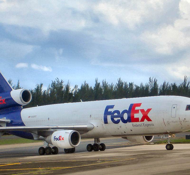 N312FE - Douglas