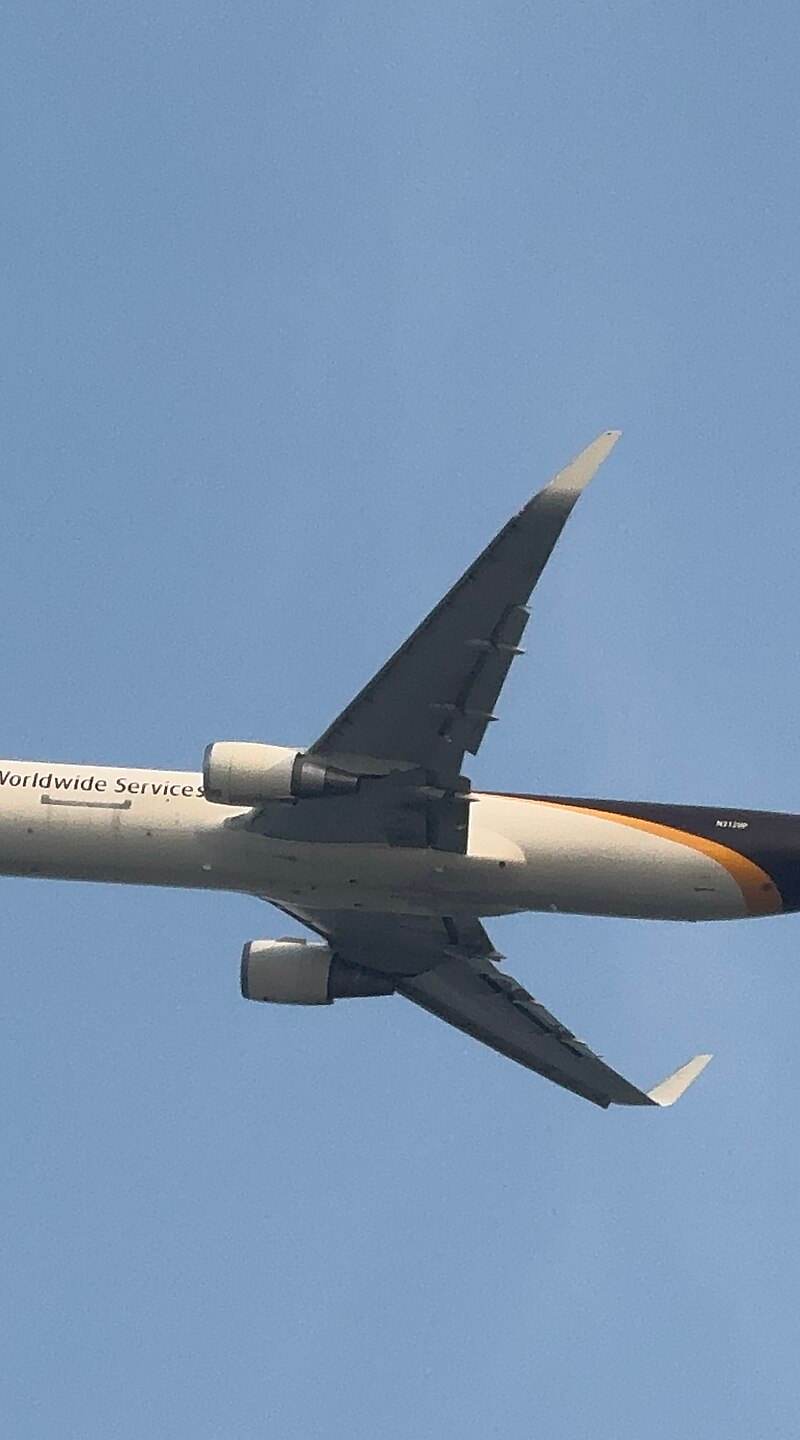 N312UP - Twin-engine aircraft