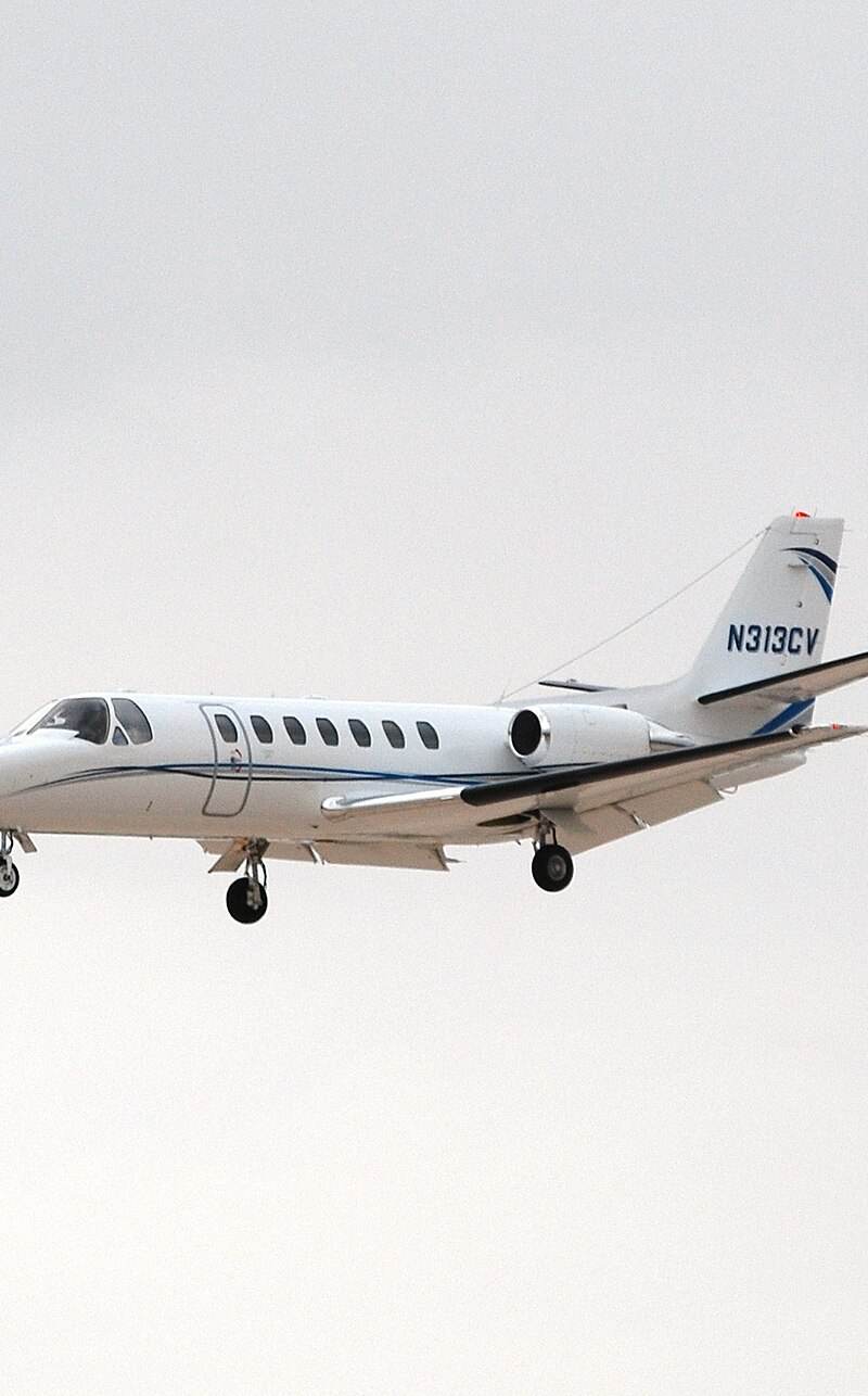 N313CV - Business jet