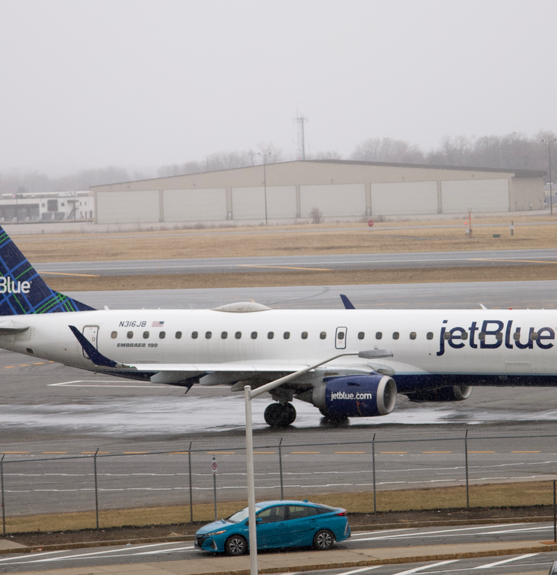 N316JB - Embraer