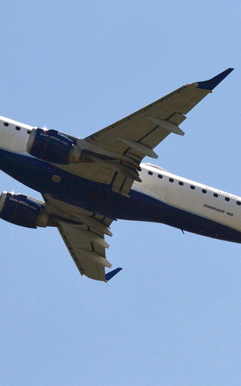 N316JB - Embraer
