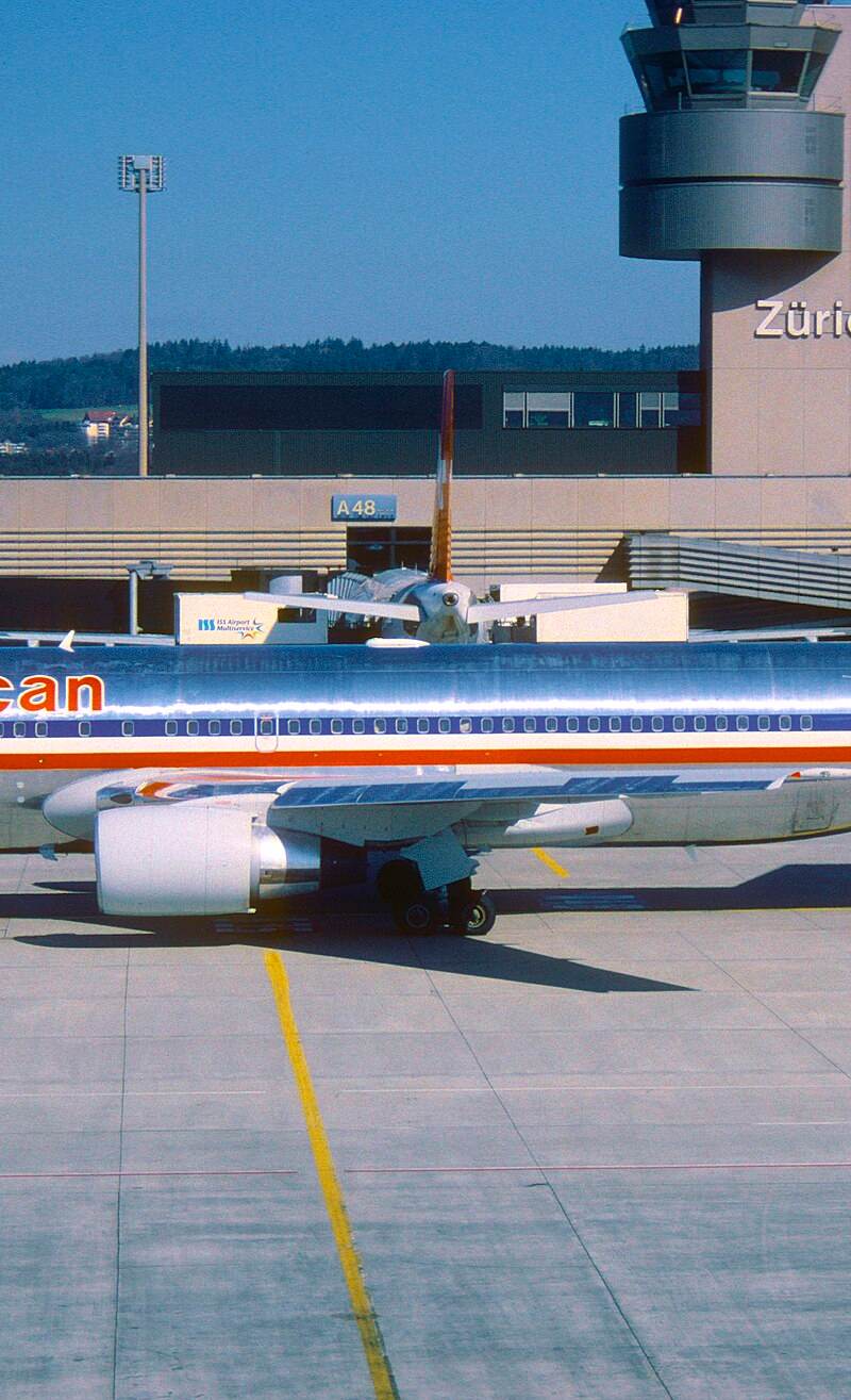 N317AA - Twin-engine aircraft