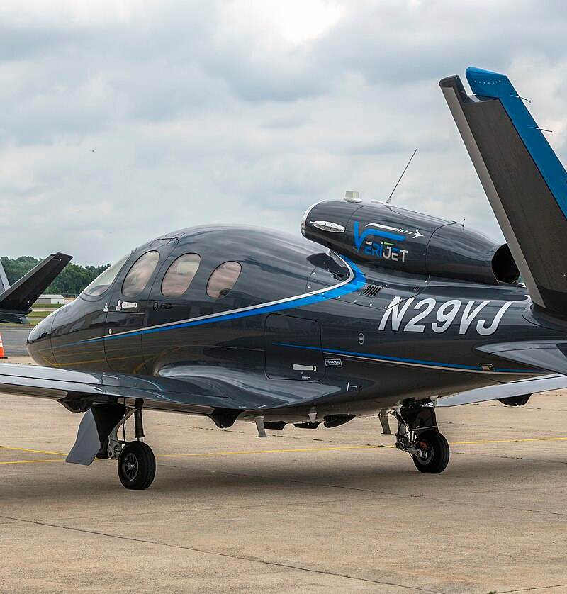 N29VJ - Cirrus