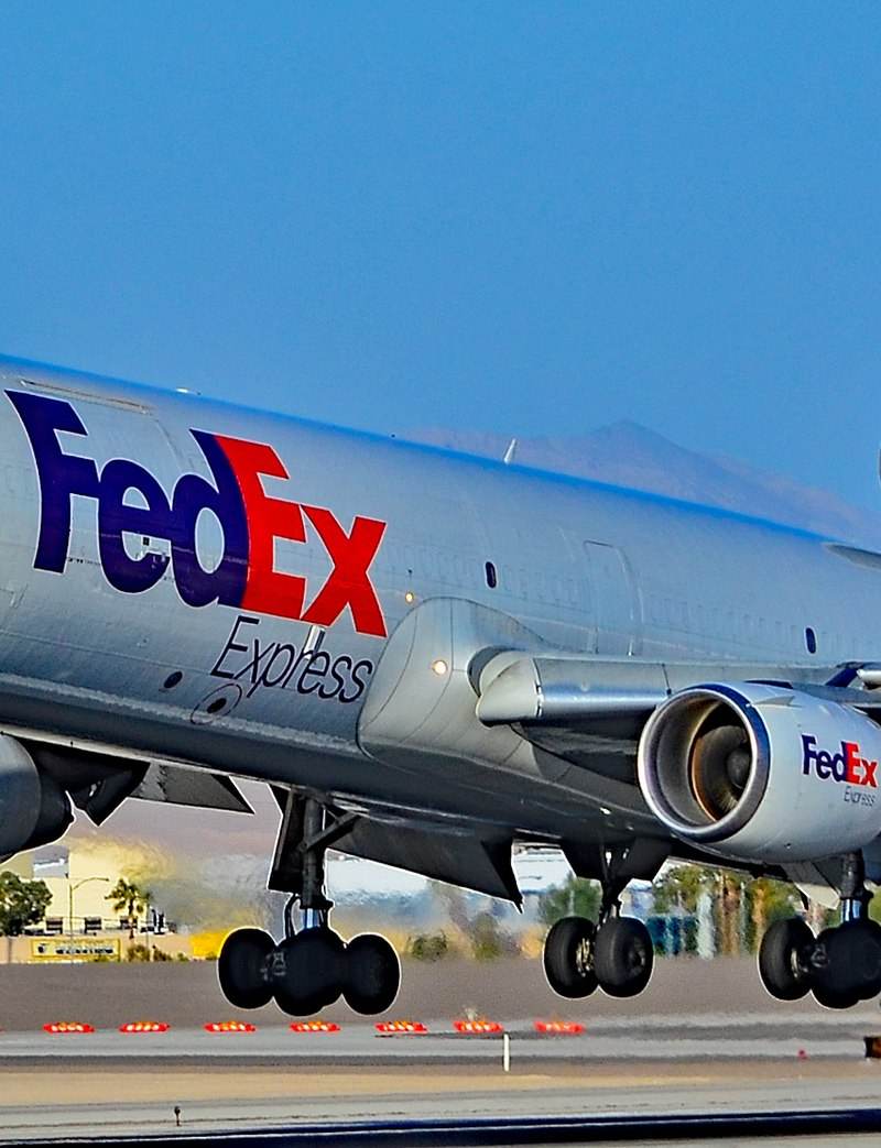 N318FE - Douglas