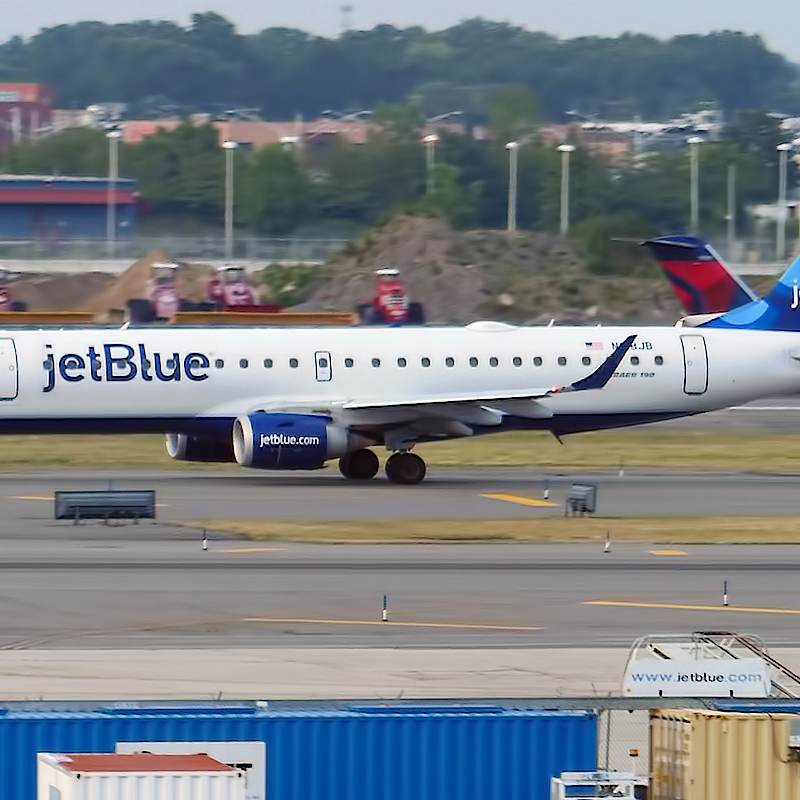 N318JB - Embraer