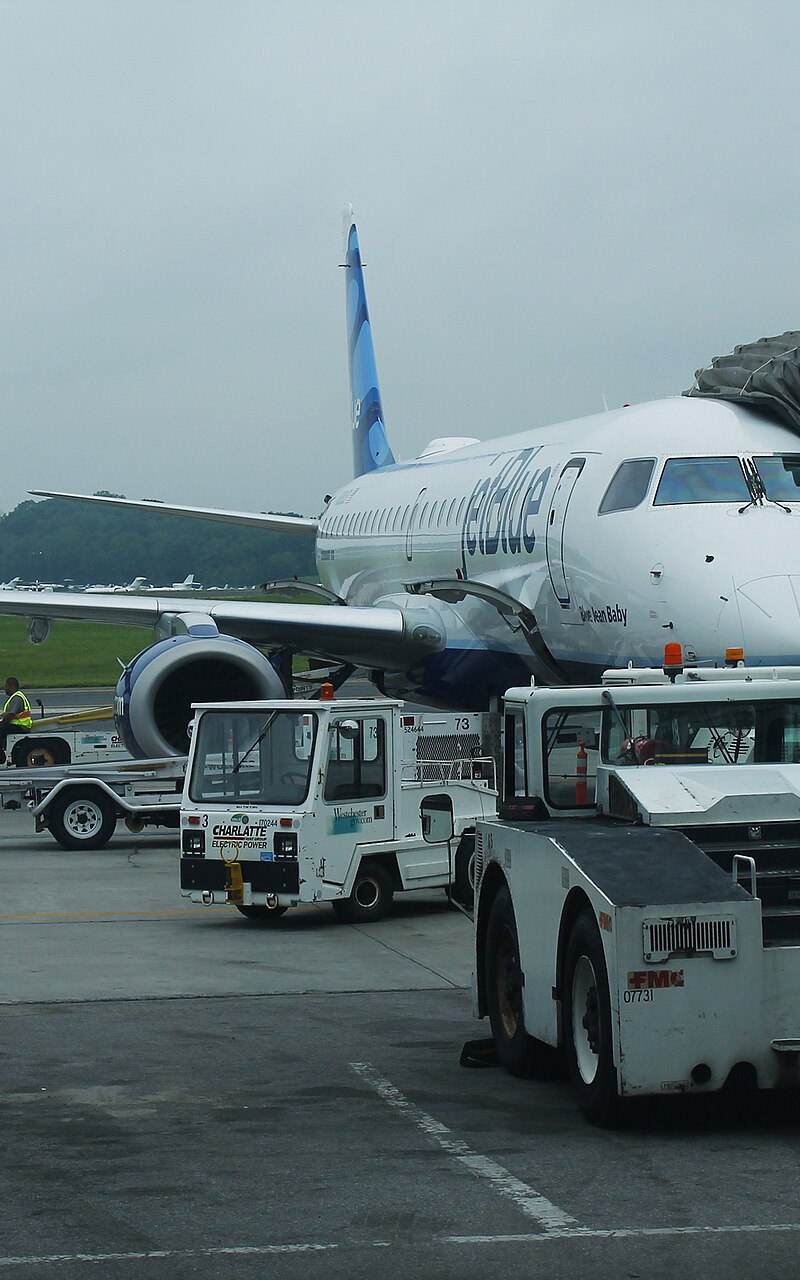 N318JB - Embraer