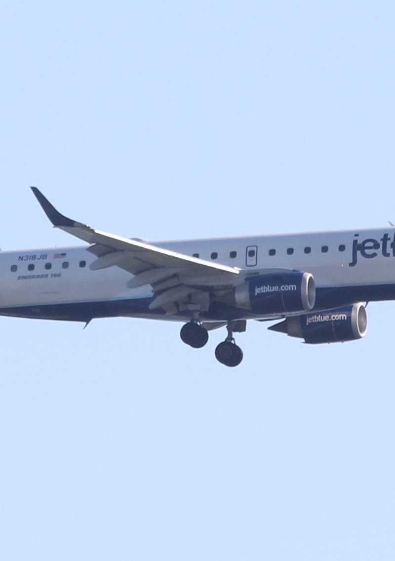 N318JB - Embraer