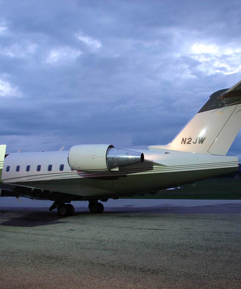 N2JW - Bombardier