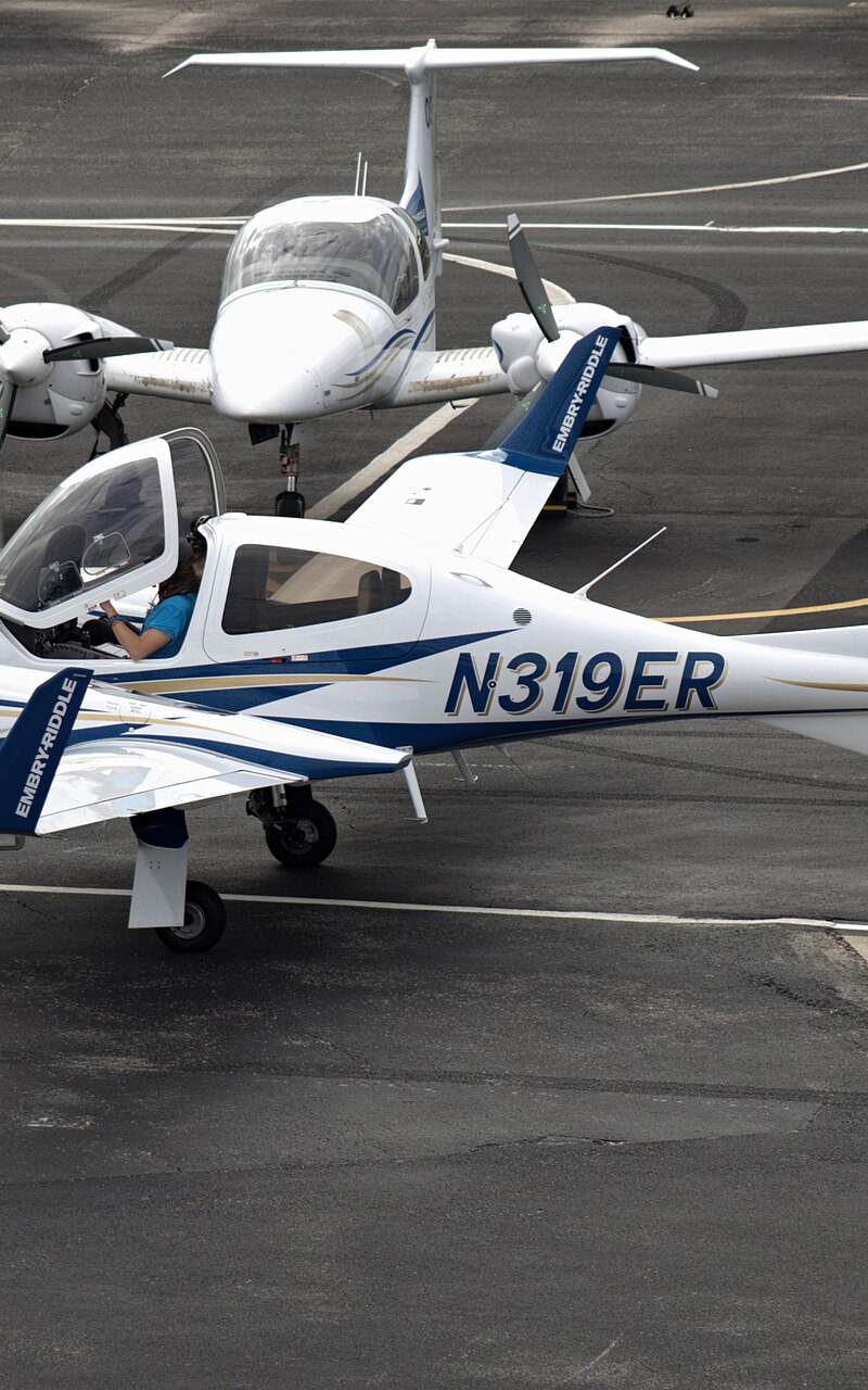 N319ER - Diamond