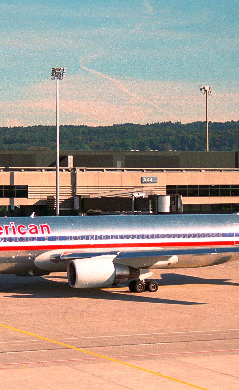 N320AA - Boeing