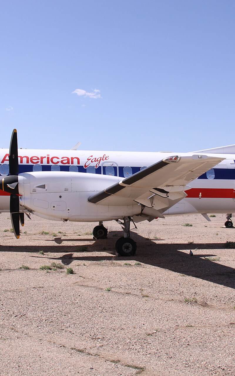 N320AE - Twin-engine aircraft