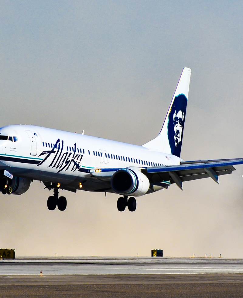 N320AS - Twin-engine aircraft