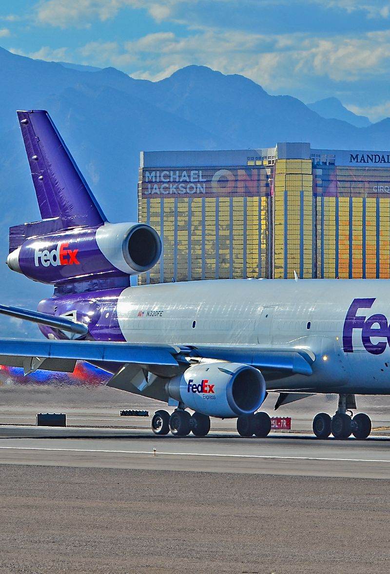 N320FE - Douglas