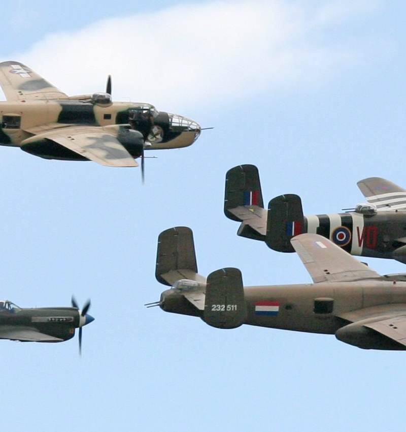  - Twin-engine aircraft