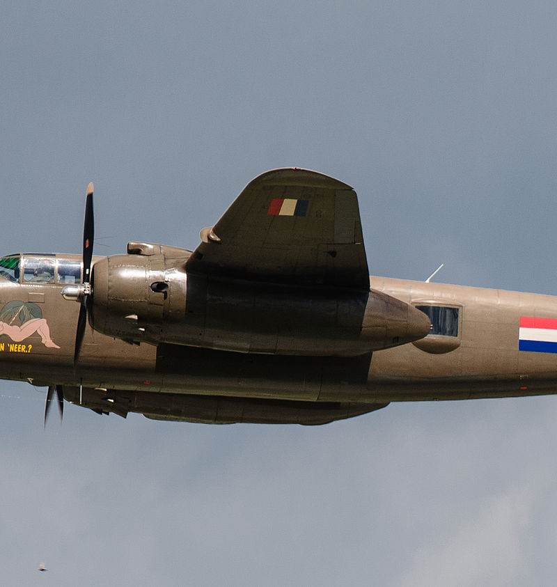  - Twin-engine aircraft