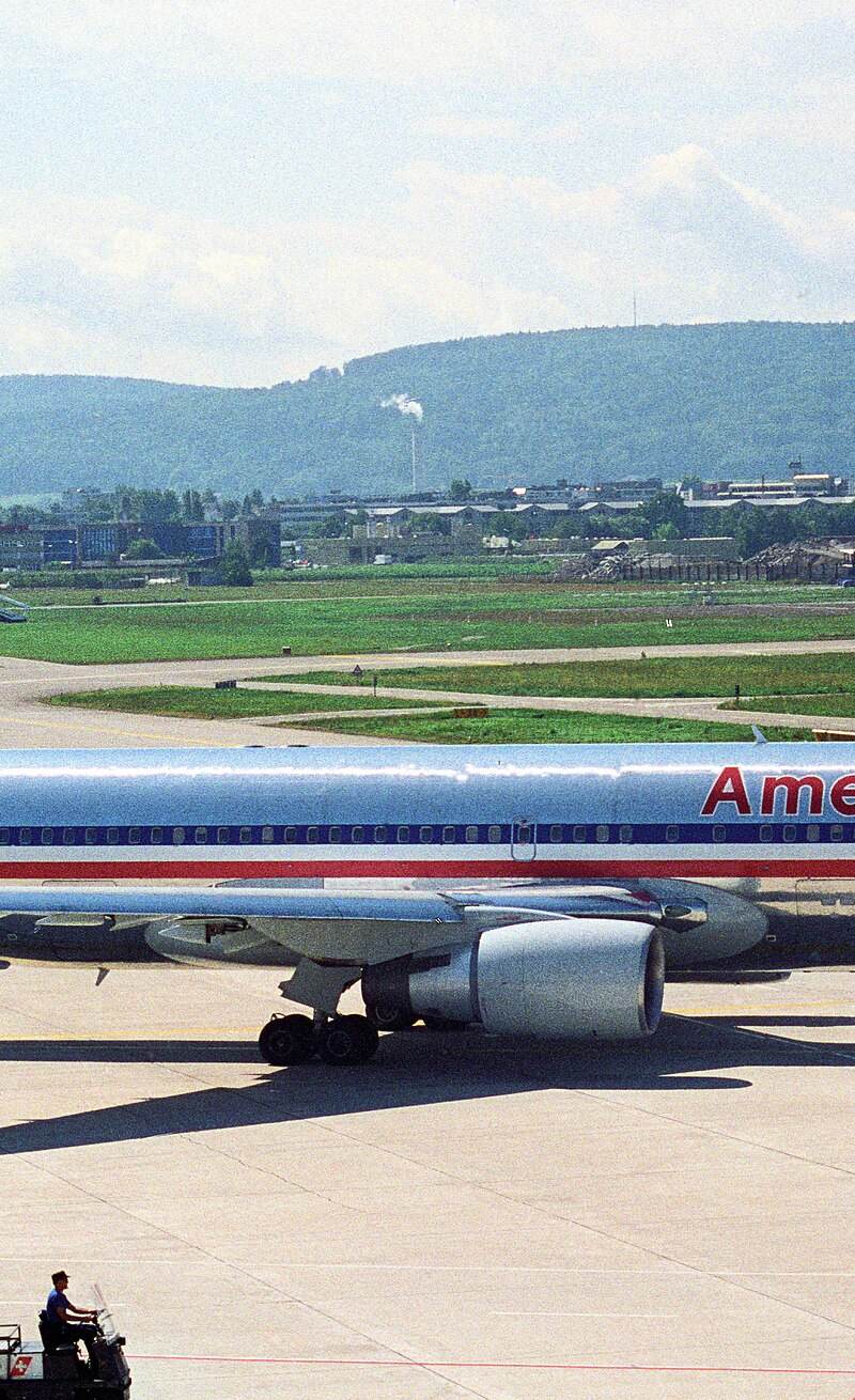 N321AA - Boeing