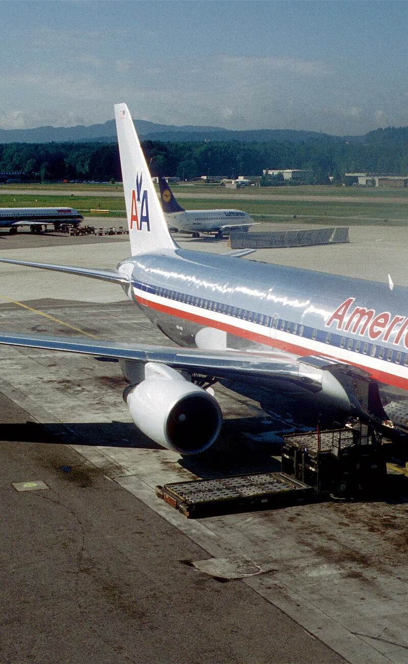 N321AA - Boeing