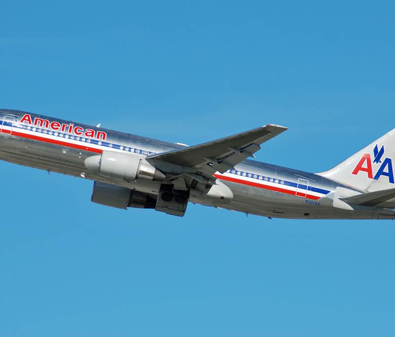 N321AA - Boeing