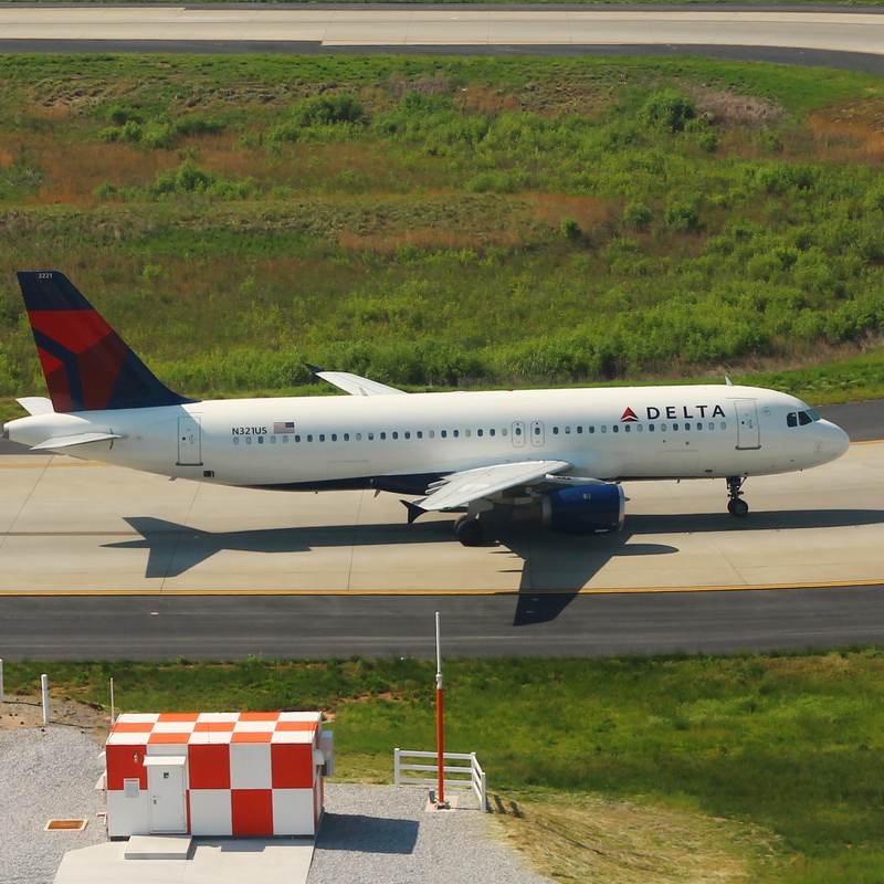 N321US - Airbus