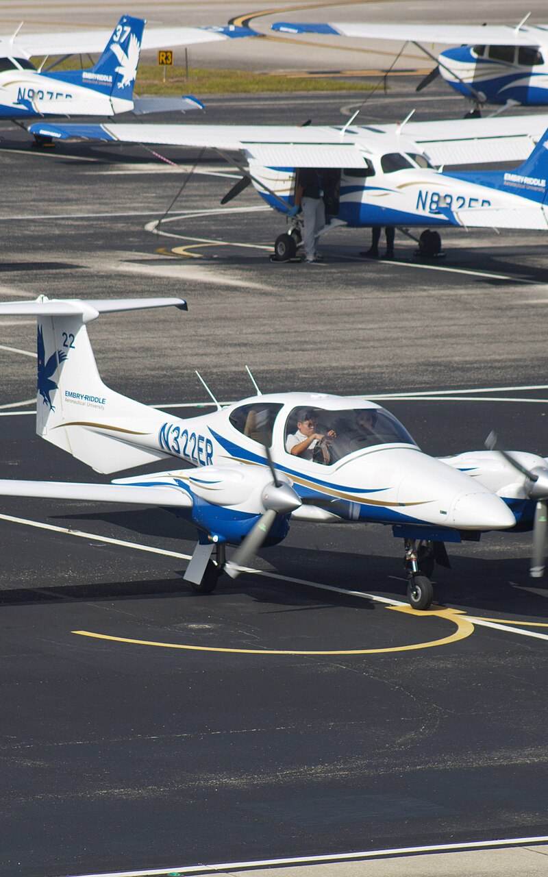 N322ER - Diamond