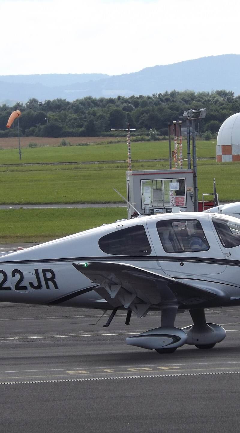 N322JR - Cirrus