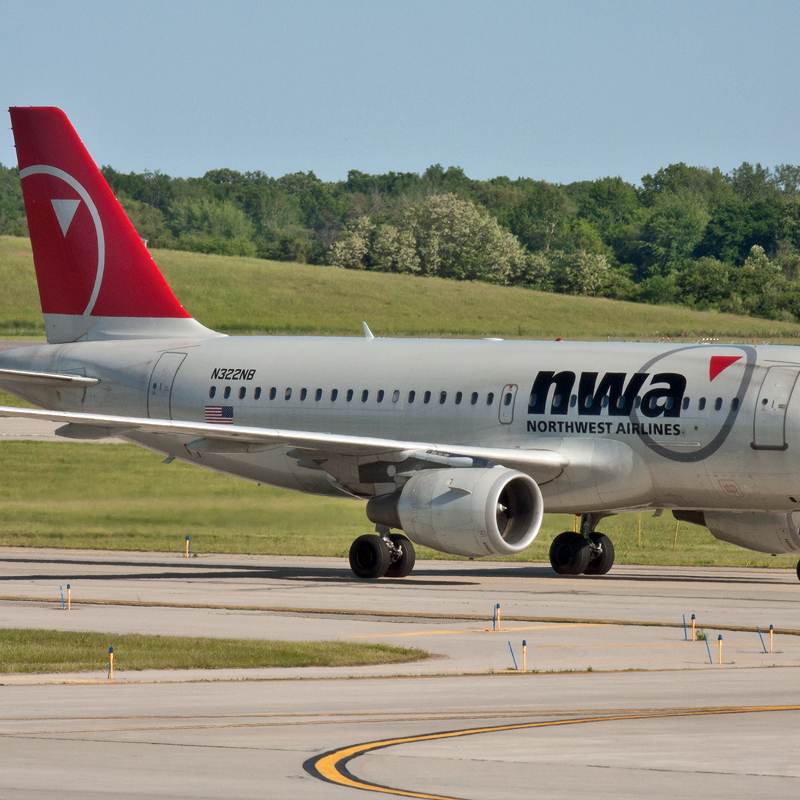 N322NB - Airbus