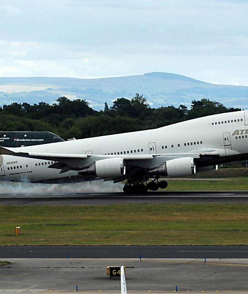 N322SG - Boeing