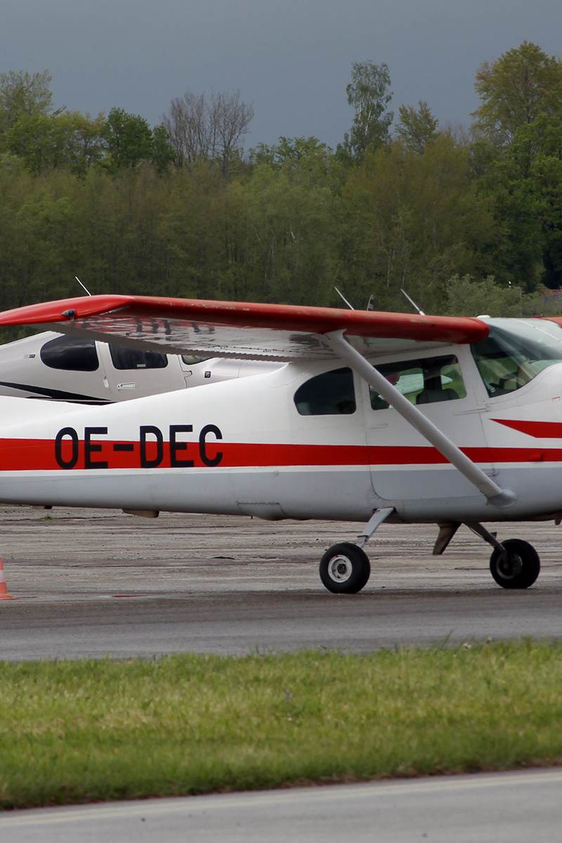 OE-DEC - Cessna