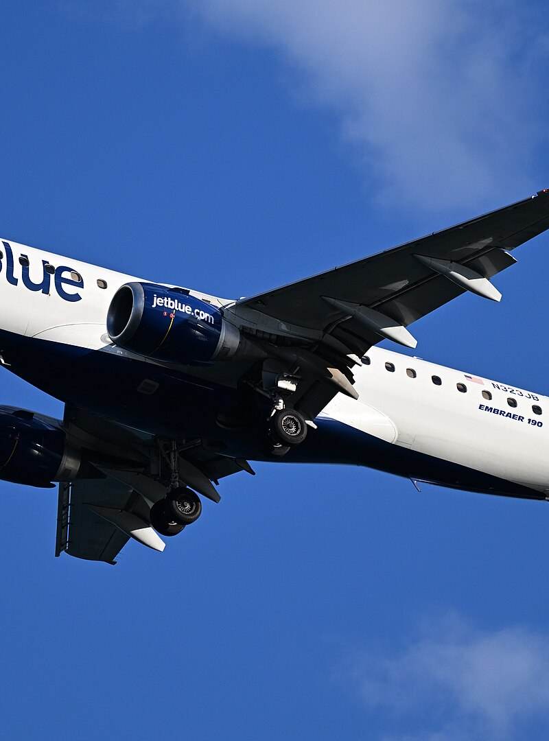 N323JB - Embraer