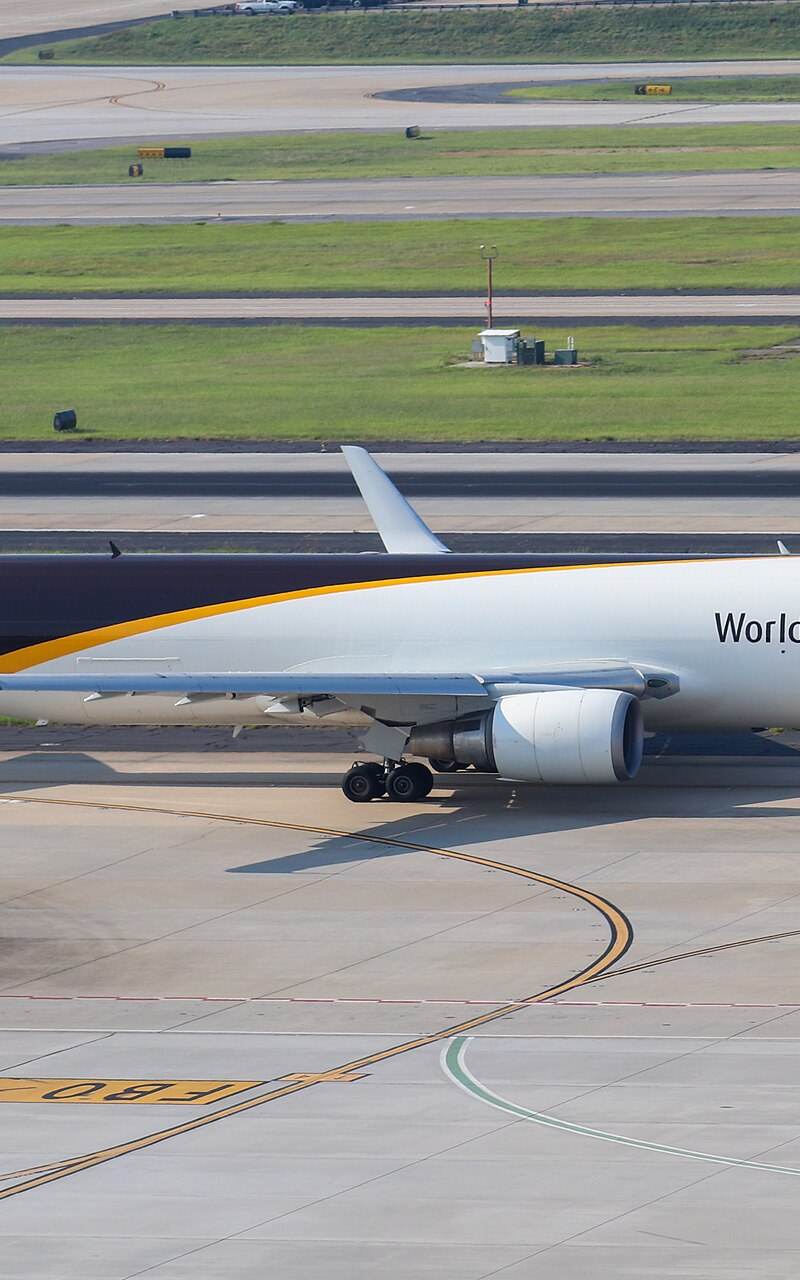 N323UP - Twin-engine aircraft