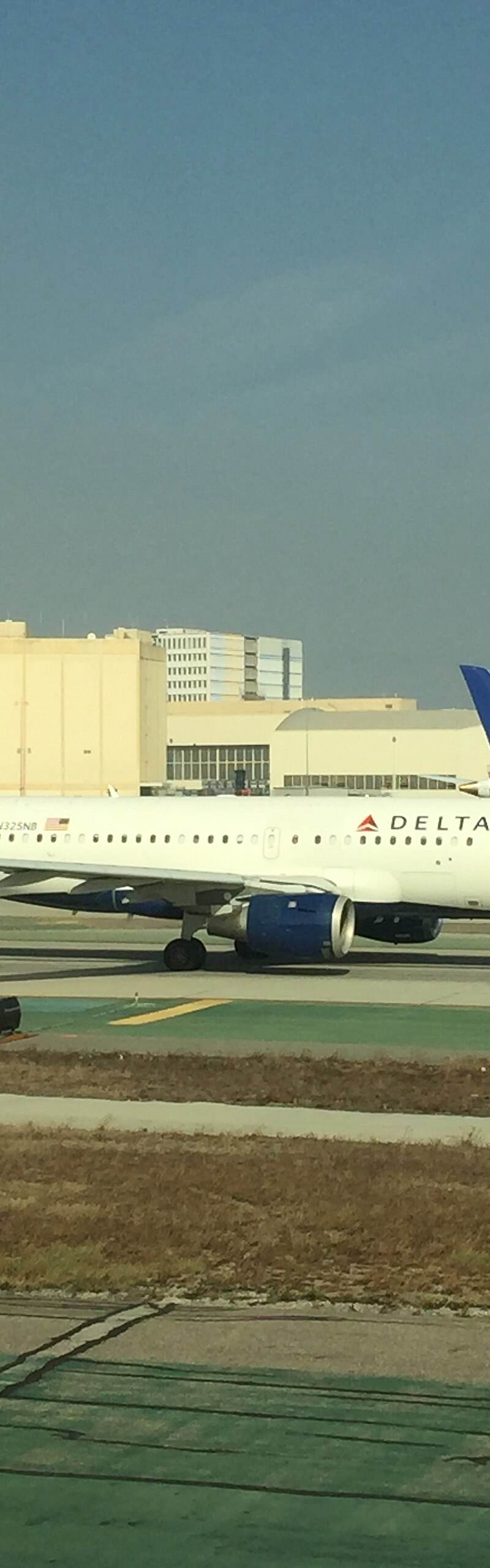 N325NB - Airbus