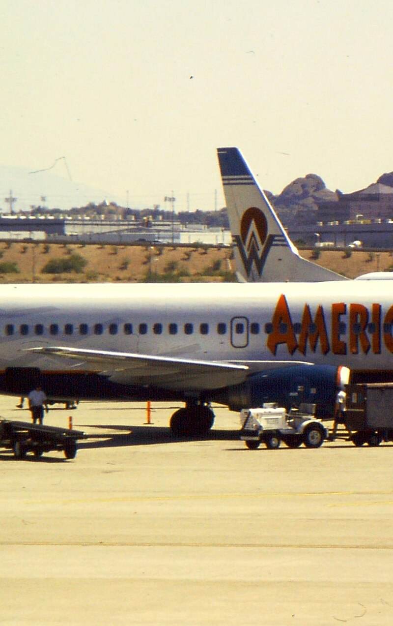 N327AW - Boeing