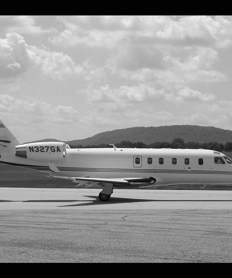 N327GA - Business jet