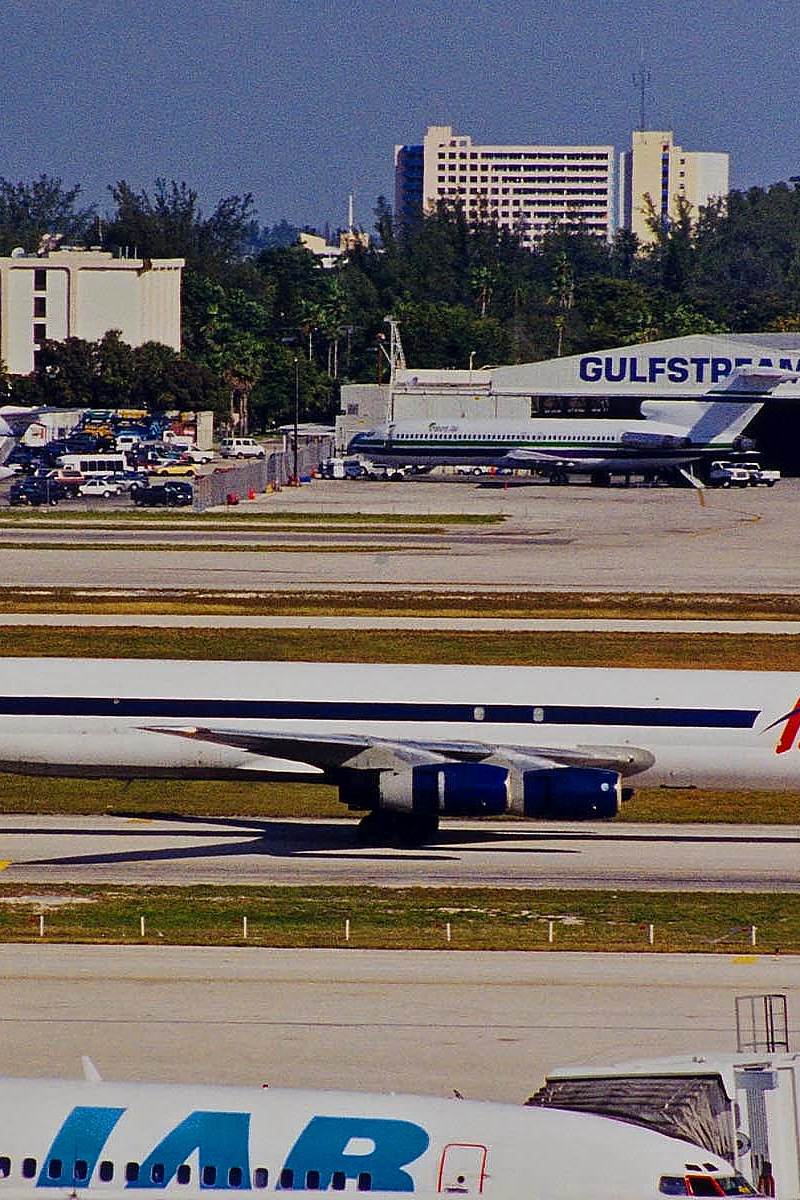 N30UA - Gulfstream