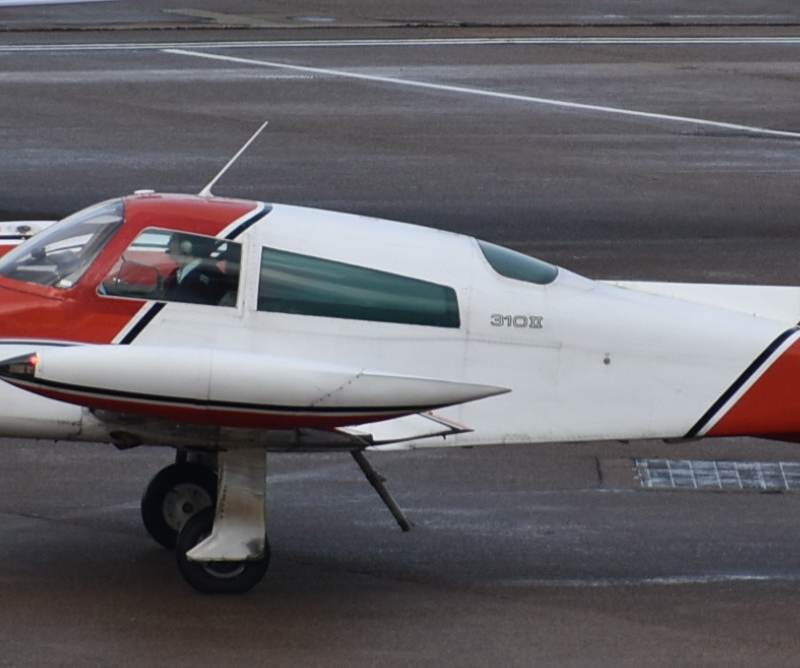 G-SOUL - Twin-engine aircraft