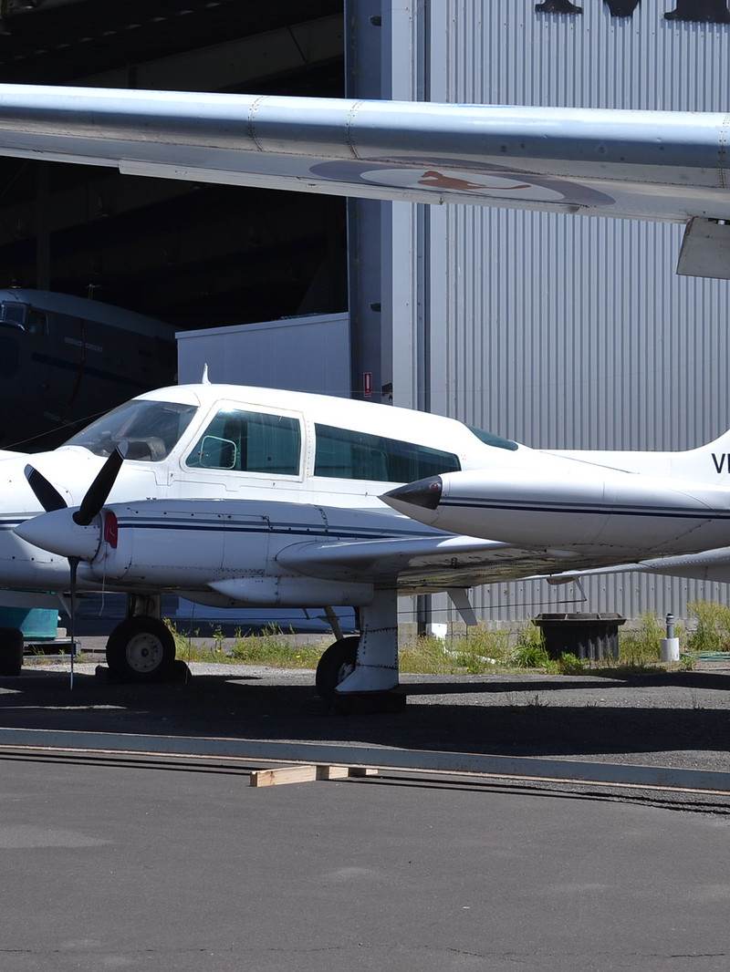 VH-FYZ - Cessna