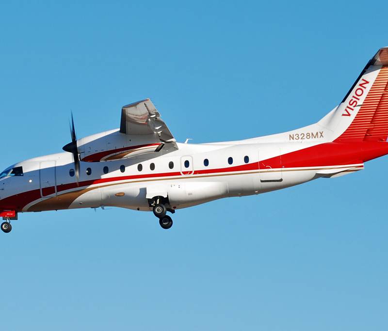 N328MX - Twin-engine aircraft