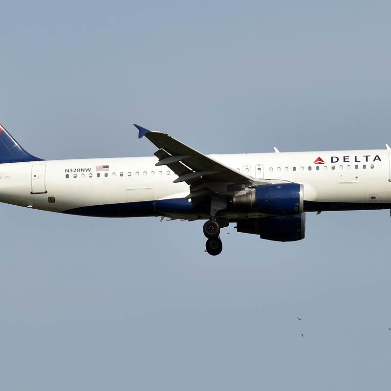 N328NW - Airbus