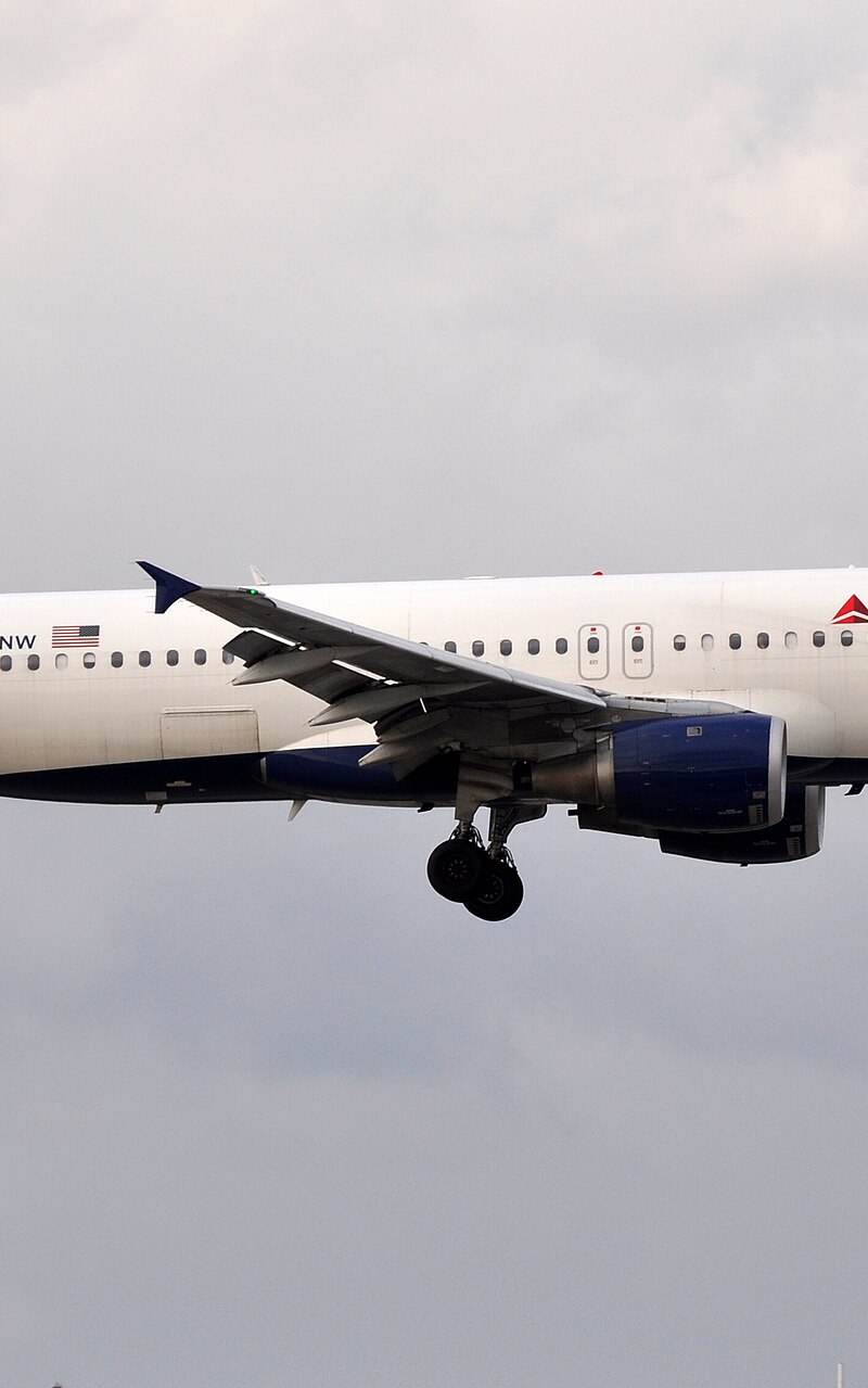 N328NW - Airbus