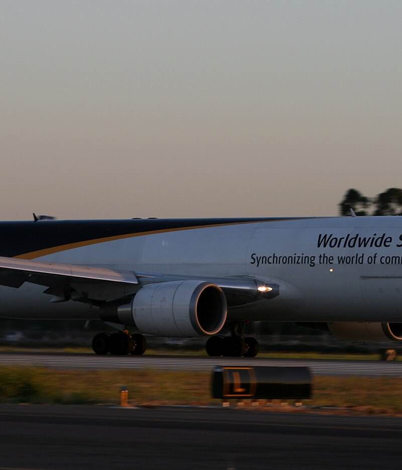 N328UP - Boeing