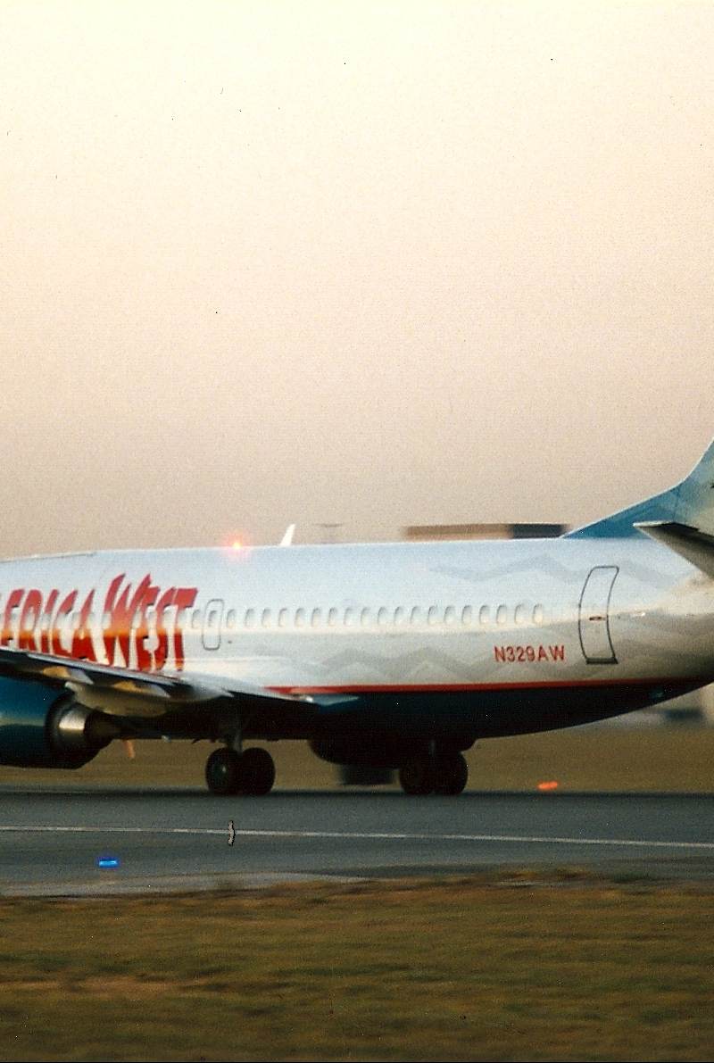 N329AW - Twin-engine aircraft