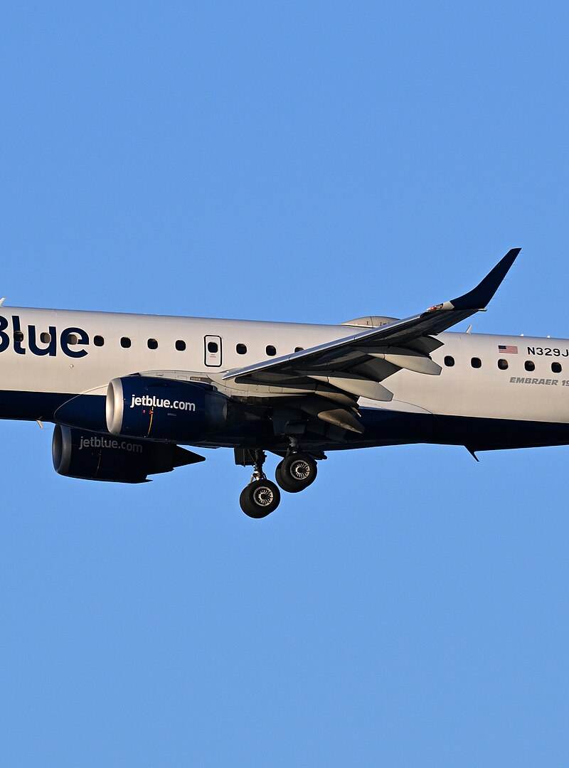 N329JB - Embraer
