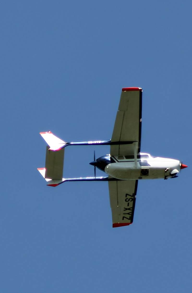ZS-XYZ - Cessna