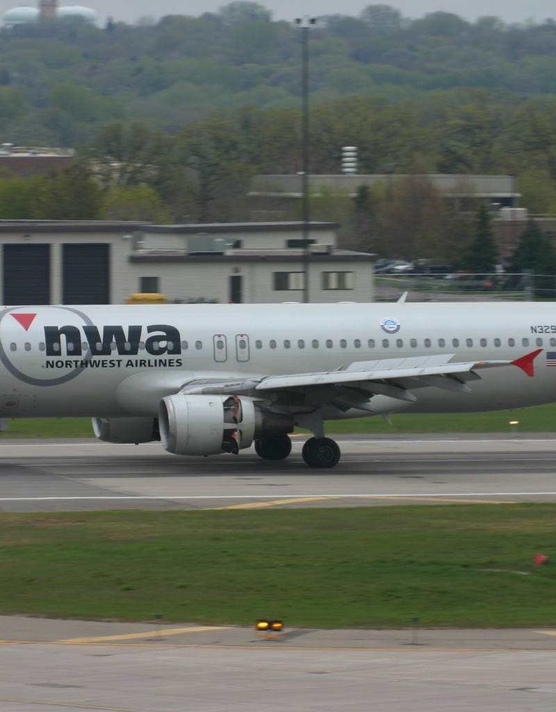 N329NW - Airbus