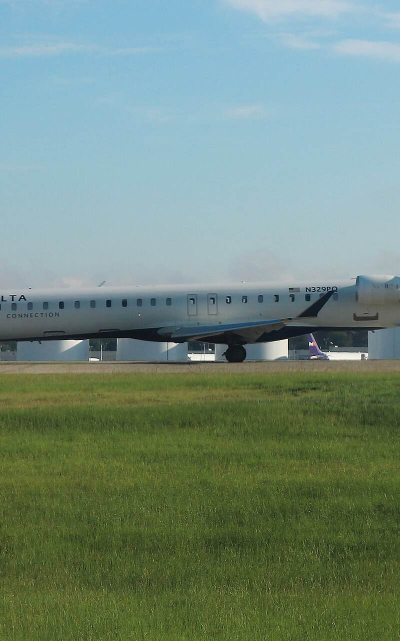 N329PQ - Bombardier