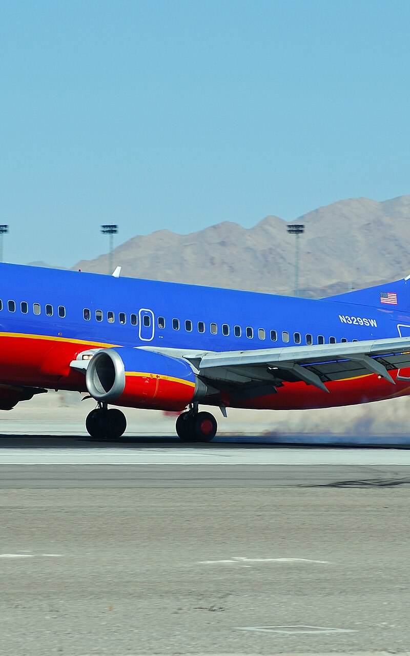 N329SW - Boeing