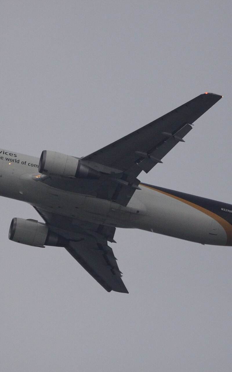N329UP - Boeing